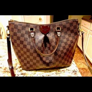 TEMPORARY SALE! 😍 Price going back up in 12 hours! Authentic Louis Vuitton